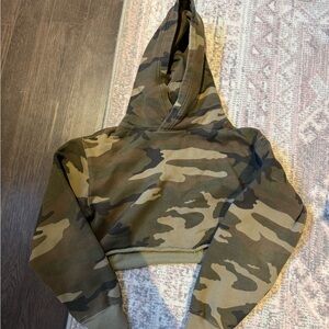 TNA Camouflage Cropped Hoodie